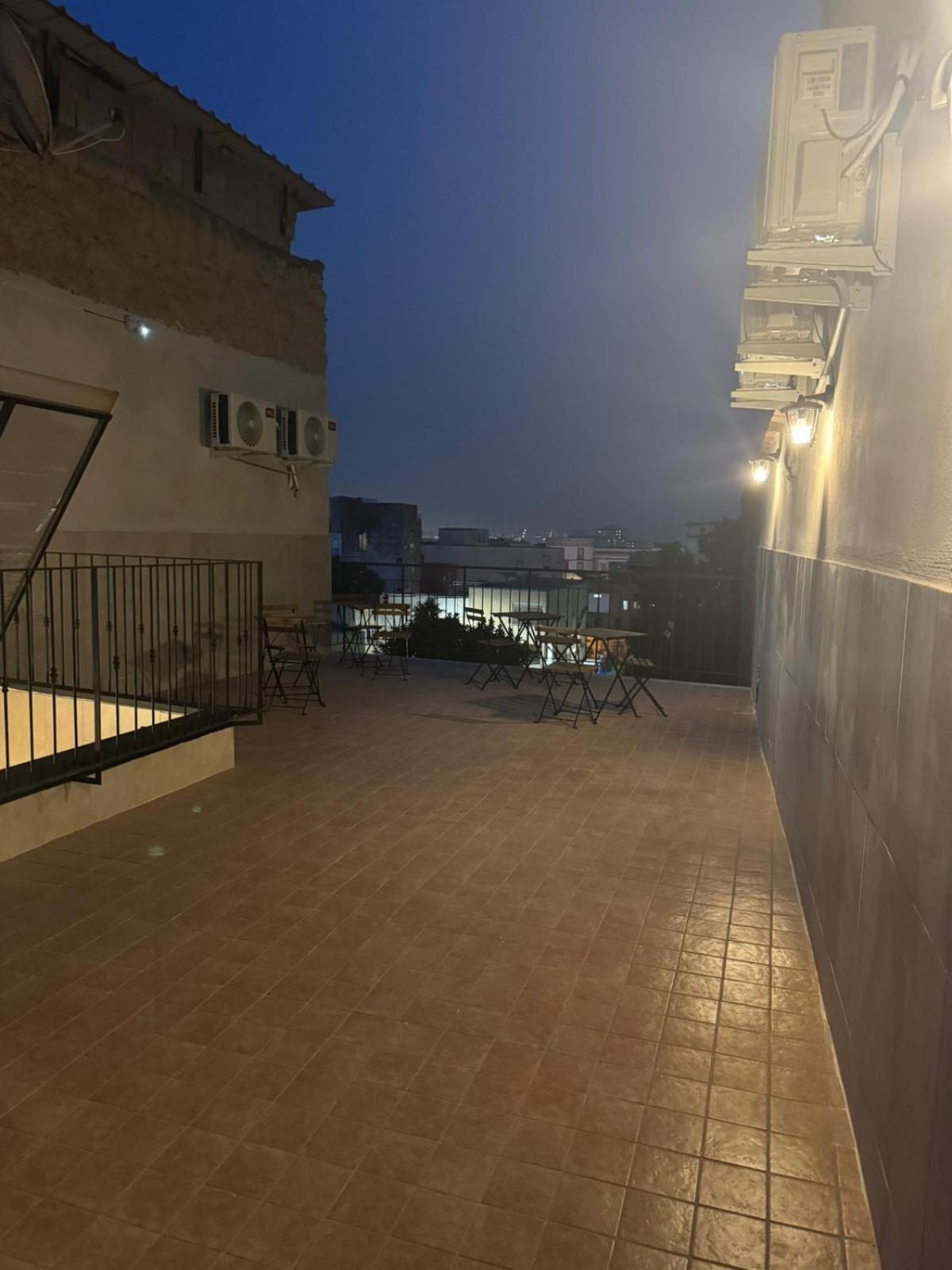 Terrazza Miracoli Napoli Aparthotel Exterior photo