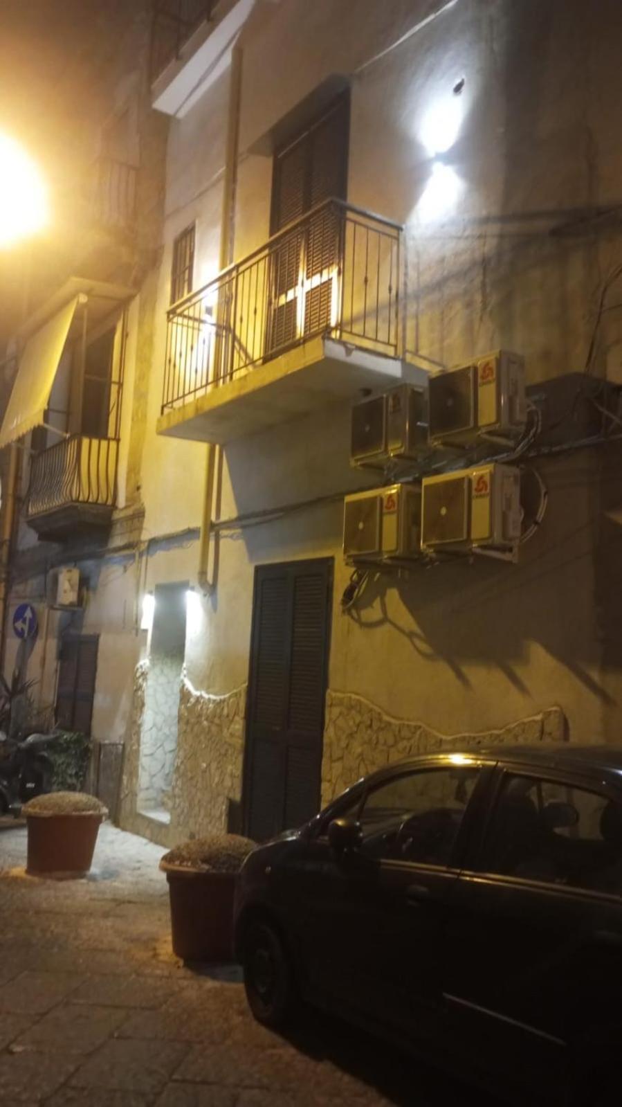 Terrazza Miracoli Napoli Aparthotel Exterior photo